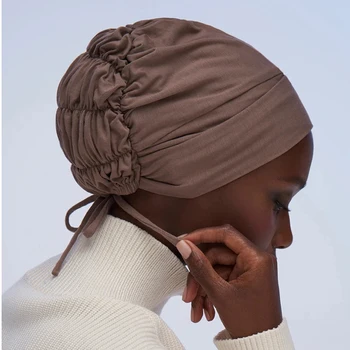 Türban Kapaklar Kravat Askısı Astar Saten İpek İslam Başörtüsü Moda Müslüman Başörtüsü Kap kadın Ruffled Streç Pamuk Eşarp Altında