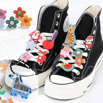 10 adet / takım plimsolls tuval Rahat ayakkabı Takılar Dekorasyon Toka croc lolipop dondurma meyve Noel DIY kombinasyonu Hediyeler