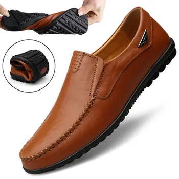 2020 Yeni Hakiki Deri Erkek rahat ayakkabılar Lüks Marka Erkek Loafer'lar Moccasins Nefes Kayma Siyah sürüş ayakkabısı Büyük Boy 47