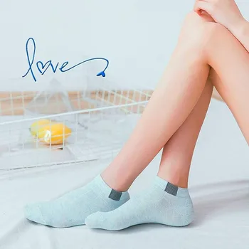 5 Pairs Kadınlar Rahat Şerit Pamuk Şeker Renk Kısa Çorap Kadın Terlik Rahat Ayak Bileği Çorap Yüksek Kalite Yeni Moda